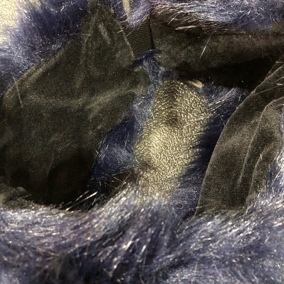 Lovful Faux Fur Cossack Style Hat & Scarf Set - Blue - OSFM - Picture 4 of 6